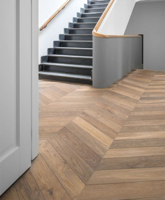 parquet rovere lavorato a mano spina ungherese 05